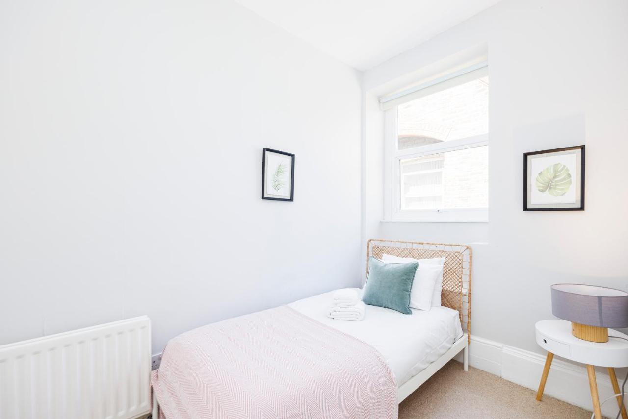 Welcomestay Colliers Wood Two Bed Apartment - Home Away From Home Лондон Экстерьер фото
