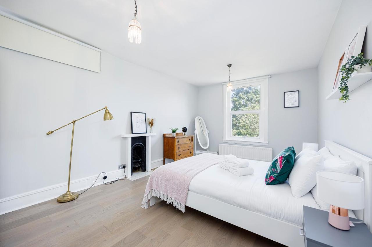 Welcomestay Colliers Wood Two Bed Apartment - Home Away From Home Лондон Экстерьер фото