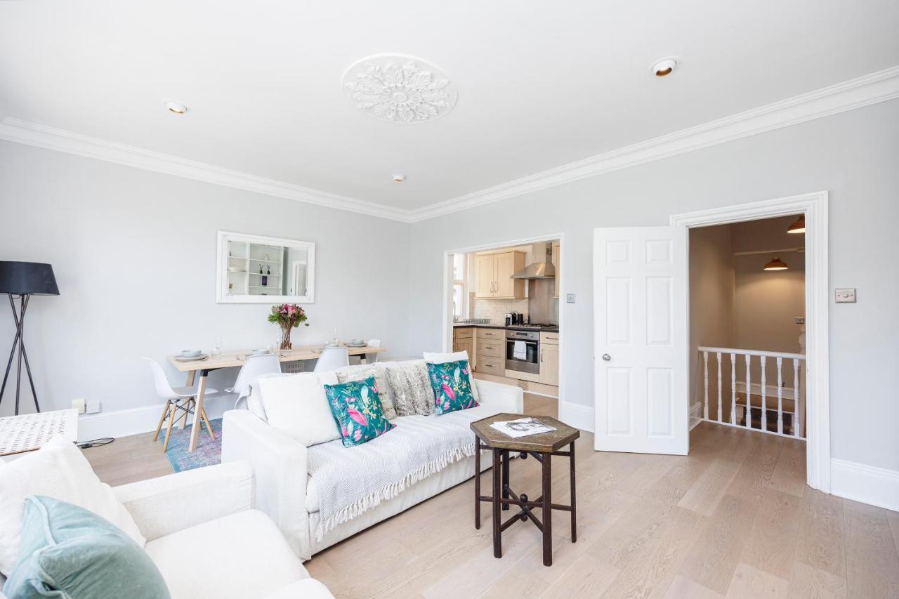 Welcomestay Colliers Wood Two Bed Apartment - Home Away From Home Лондон Экстерьер фото