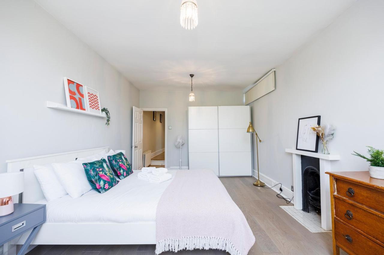 Welcomestay Colliers Wood Two Bed Apartment - Home Away From Home Лондон Экстерьер фото