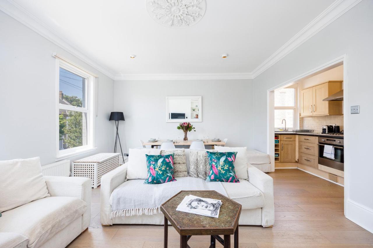 Welcomestay Colliers Wood Two Bed Apartment - Home Away From Home Лондон Экстерьер фото